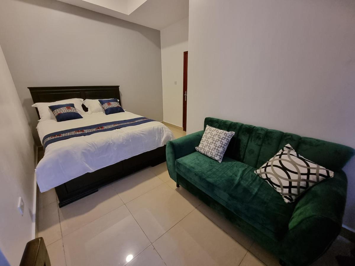 Eika Suites At Acacia 坎帕拉 外观 照片