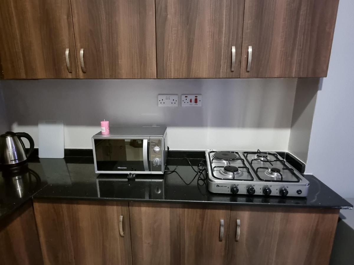 Eika Suites At Acacia 坎帕拉 外观 照片