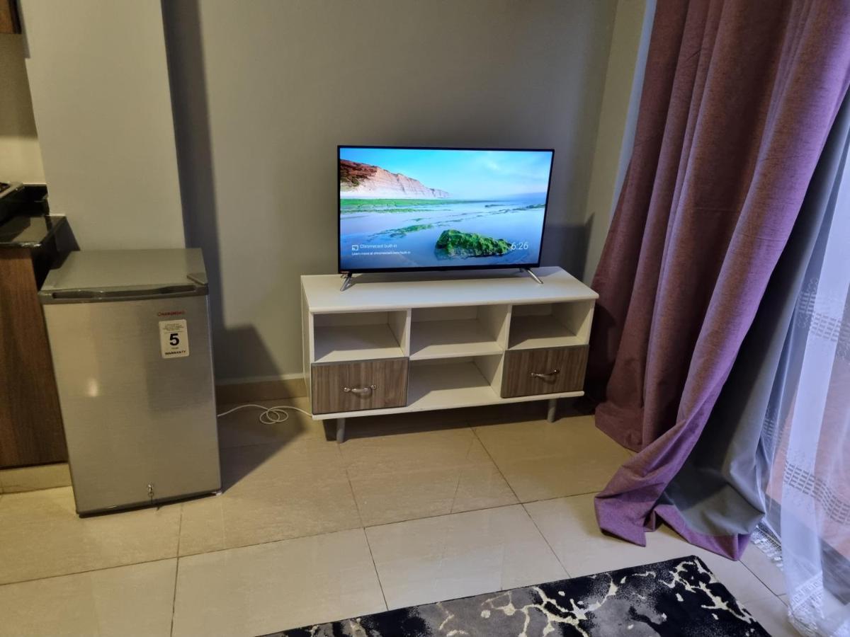 Eika Suites At Acacia 坎帕拉 外观 照片